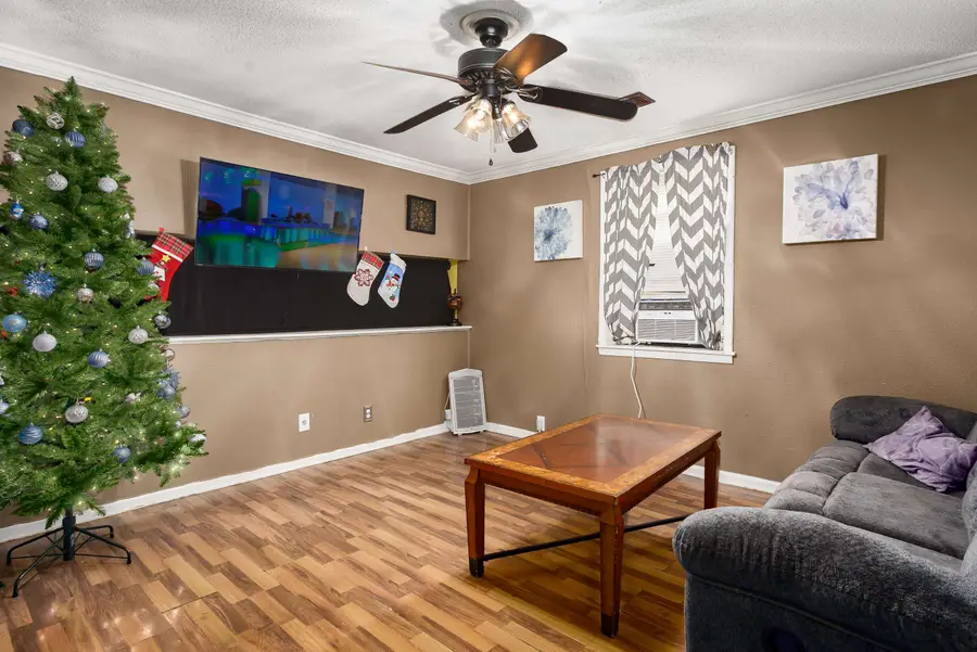 404 Pittsburgh Ave, Sheffield, AL 35660 - #3