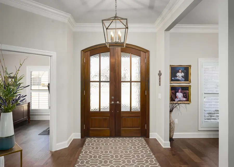 111 Barrington Ct, Muscle Shoals, AL 35661 - #3