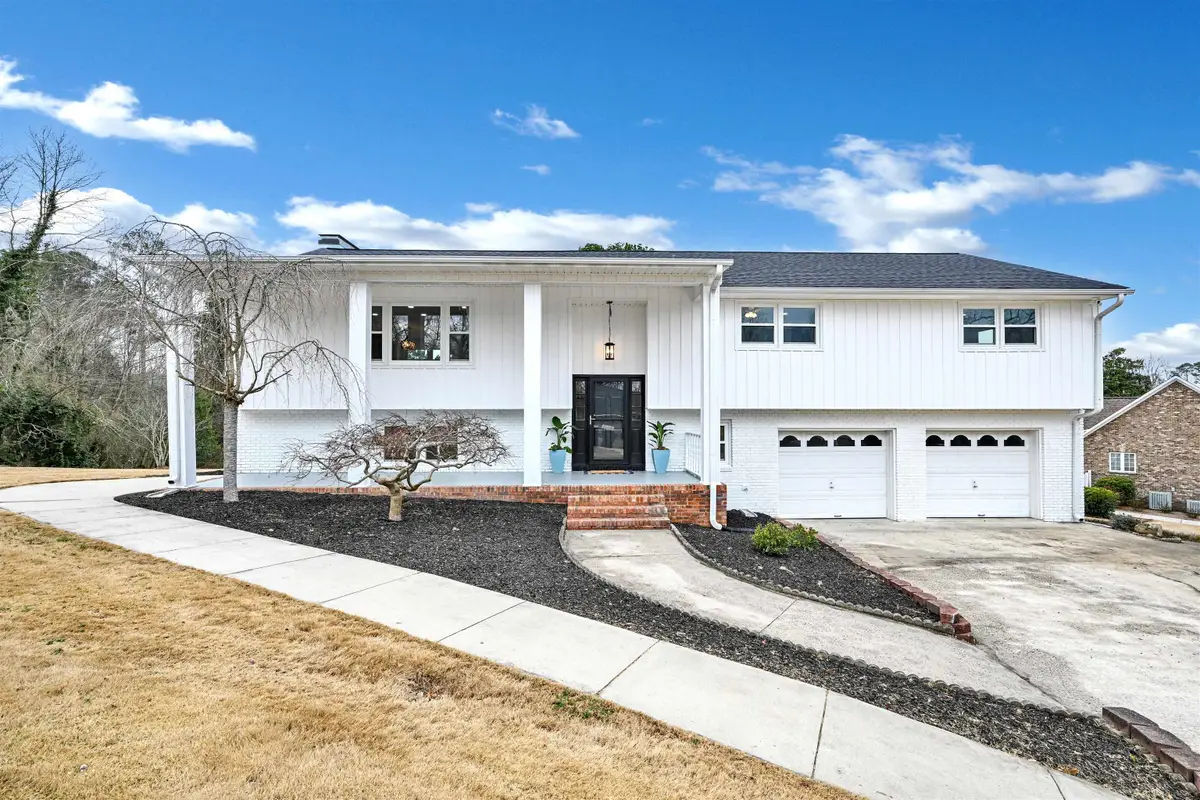 919 Brentwood Dr, Cullman, AL 35055 - #1