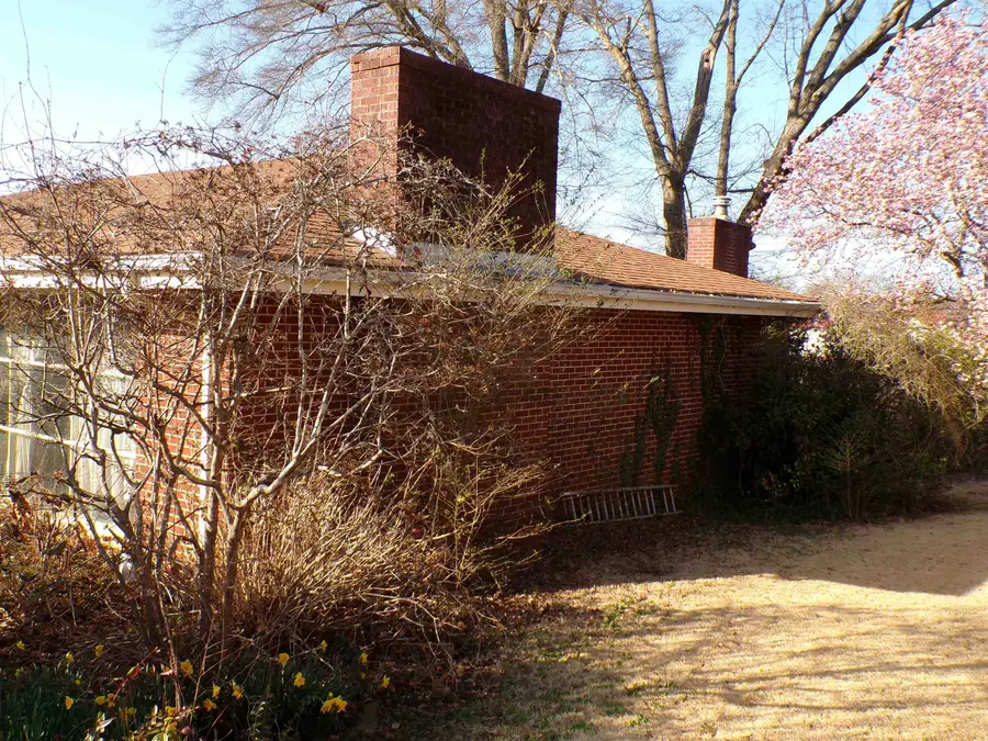 112 Wheeler Ave, Sheffield, AL 35660 - #3