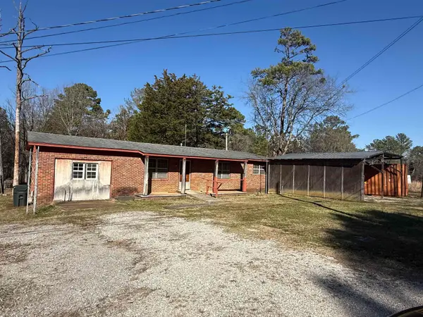 455 Church Loop, Cherokee, AL 35616