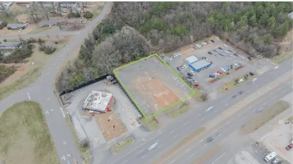 1225 Florence Blvd, Florence, AL 35630