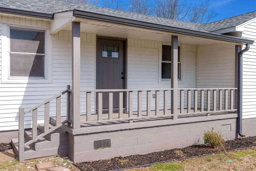 209 Grand Ave, Muscle Shoals, AL 35661 - #3