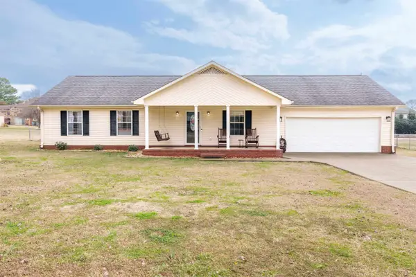 56 Koger St, Killen, AL 35645