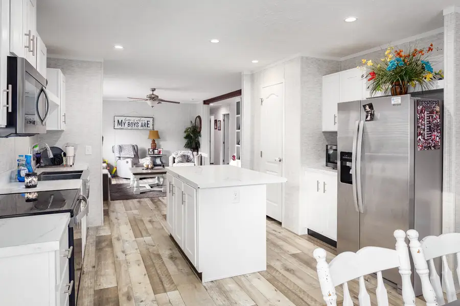 510 Locust Ln, Tuscumbia, AL 35674 - #3