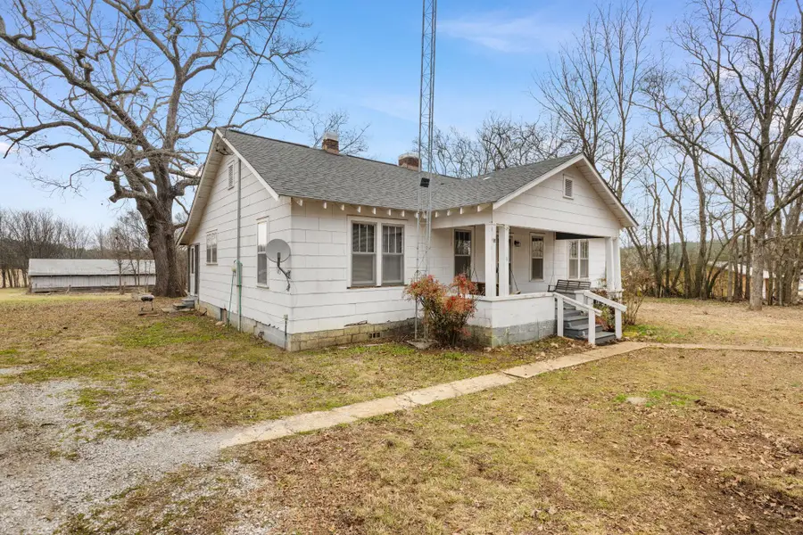 685 Beacon Light Rd, Cherokee, AL 35616 - #3