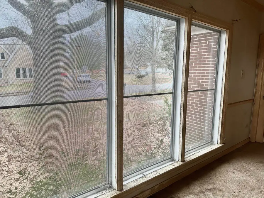 706 N Washington Ave, Russellville, AL 35653 - #2