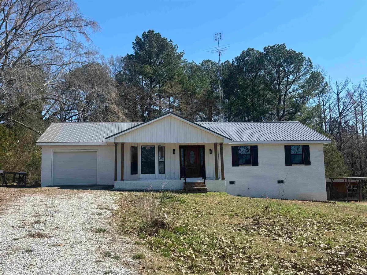 120 Maple St, Cherokee, AL 35616 - #1