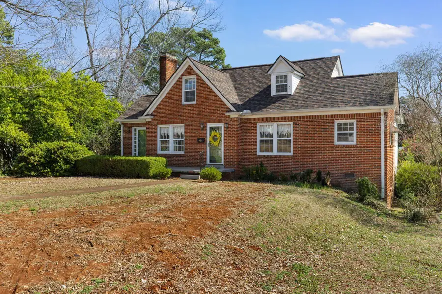 715 Riverview Dr, Florence, AL 35630 - #2