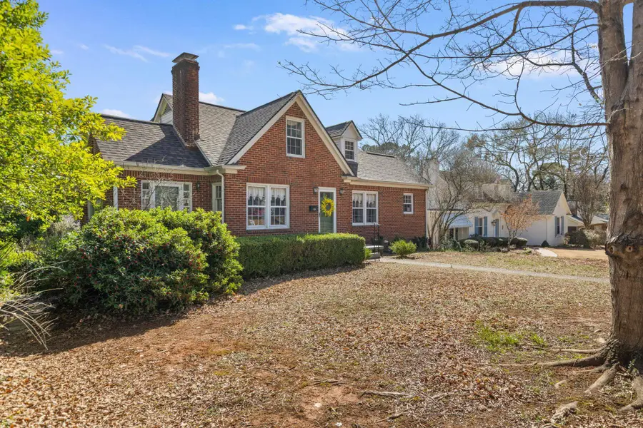 715 Riverview Dr, Florence, AL 35630 - #3