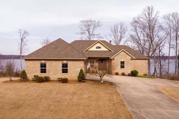 197 Crown Pointe Dr, Muscle Shoals, AL 35661
