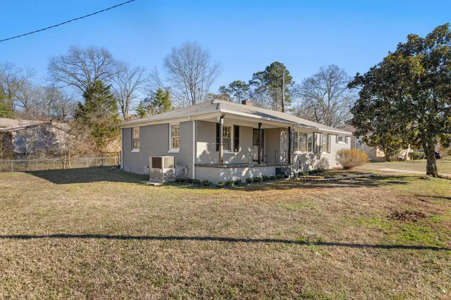 1926 Randolph St, Florence, AL 35630 - #2