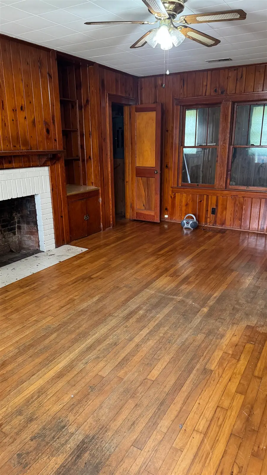 2015 Jackson Ave, Russellville, AL 35653 - #2