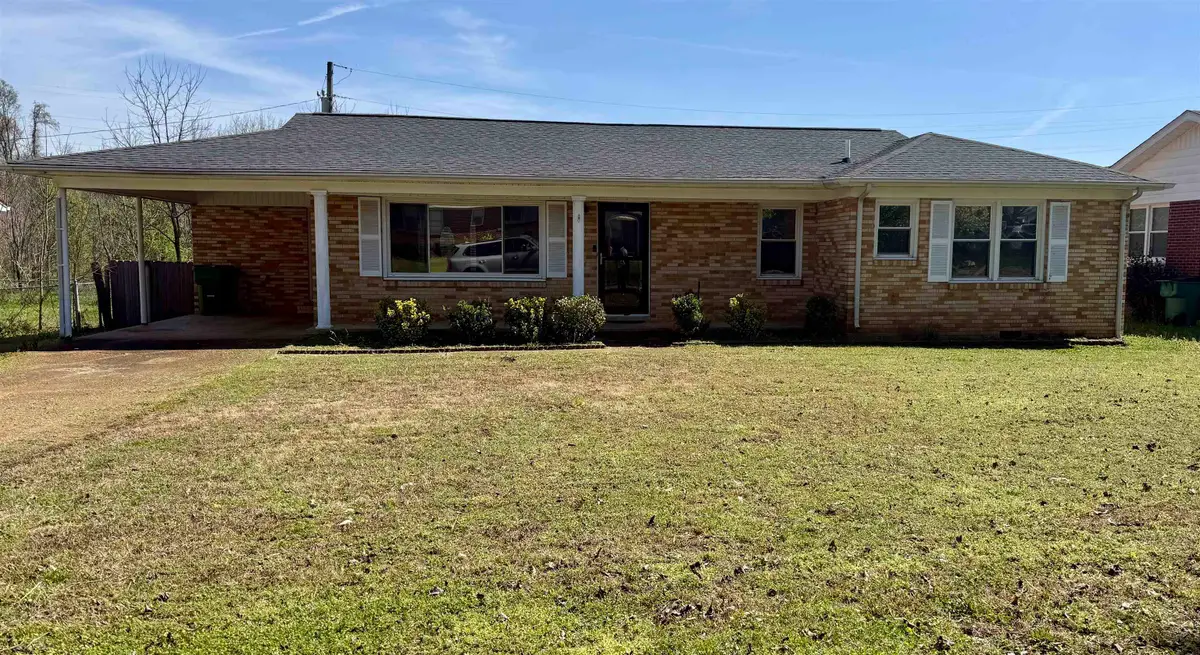 110 Emerald Dr, Tuscumbia, AL 35674 - #1