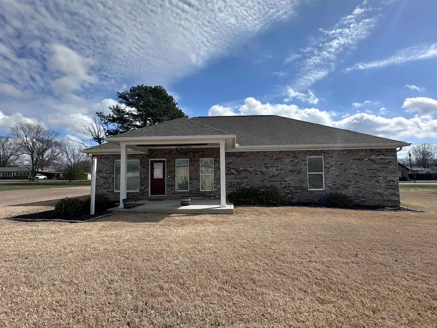 116 Bunnell Ave, Muscle Shoals, AL 35661 - #3