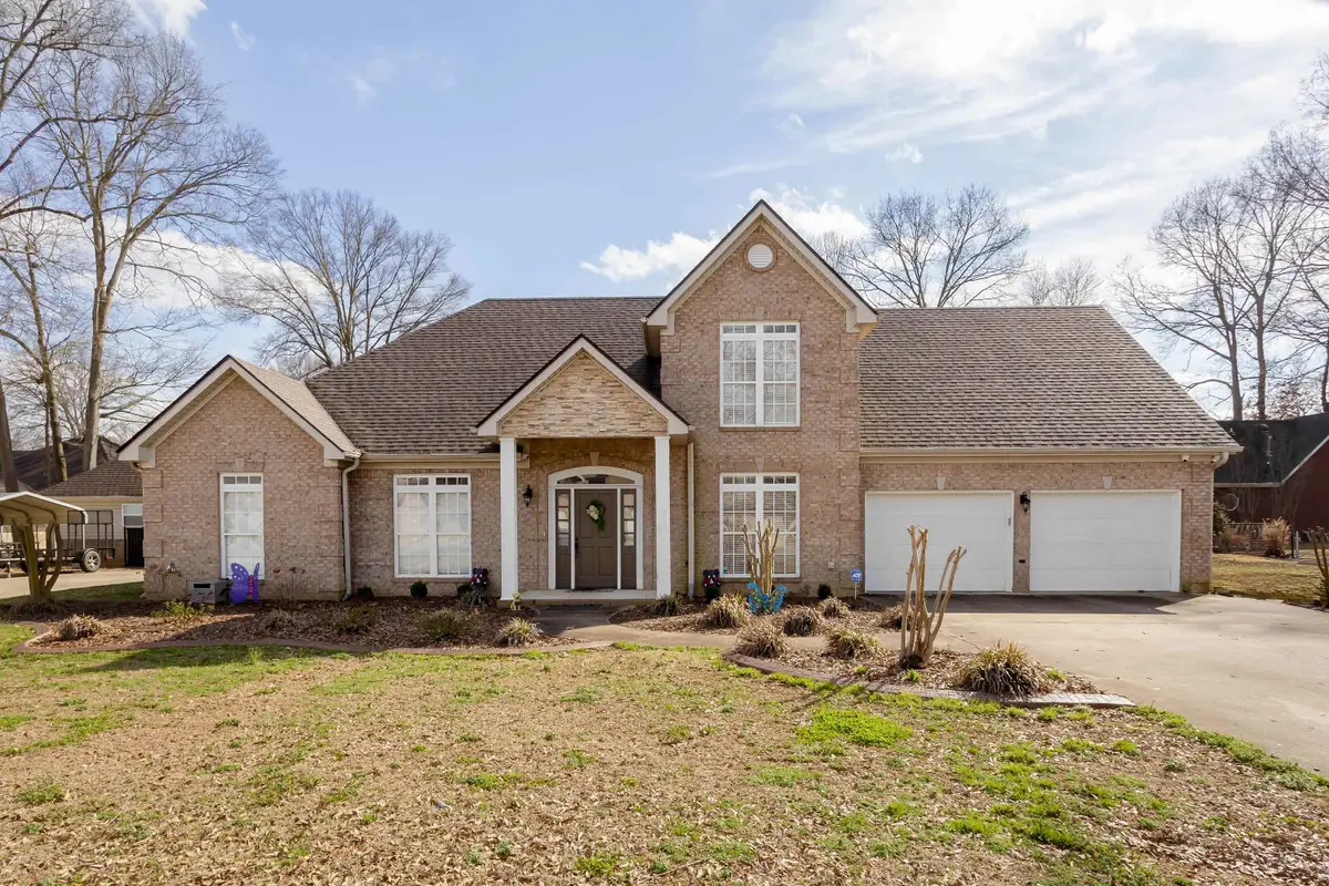 1702 Woodside Dr, Muscle Shoals, AL 35661 - #1