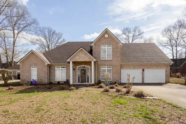 1702 Woodside Dr, Muscle Shoals, AL 35661