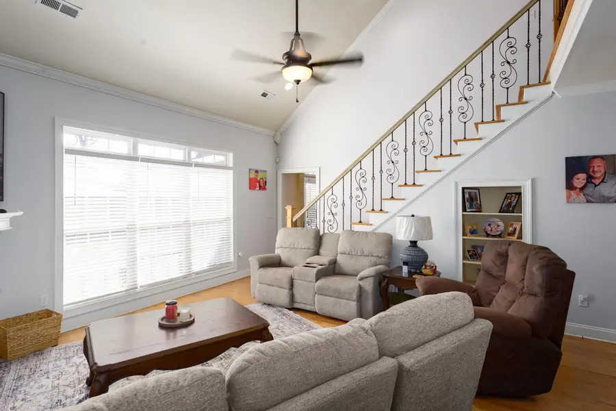 1702 Woodside Dr, Muscle Shoals, AL 35661 - #3