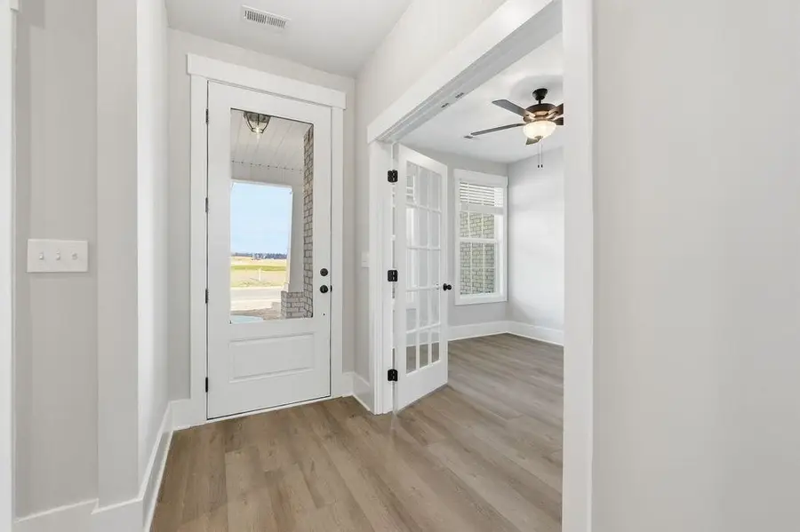 823 Ronnie Dr, Hartselle, AL 35640 - #3