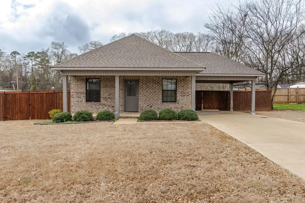 803A Virginia Ave, Tuscumbia, AL 35674 - #1