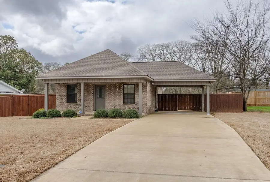 803A Virginia Ave, Tuscumbia, AL 35674 - #2