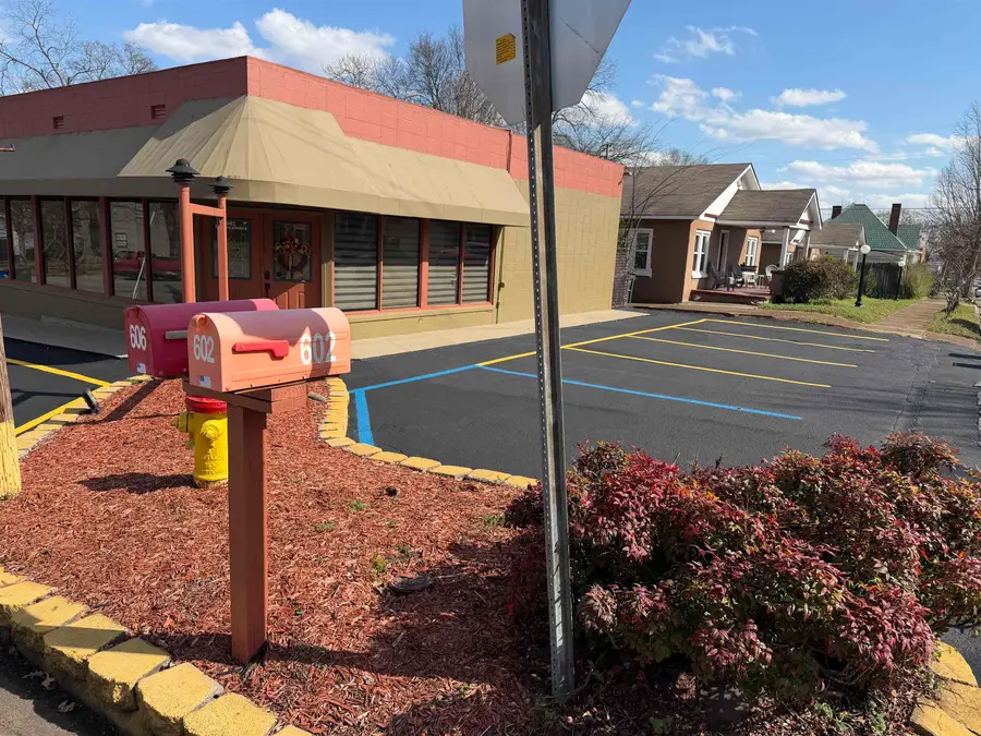 602 E Tuscaloosa St, Florence, AL 35630 - #2