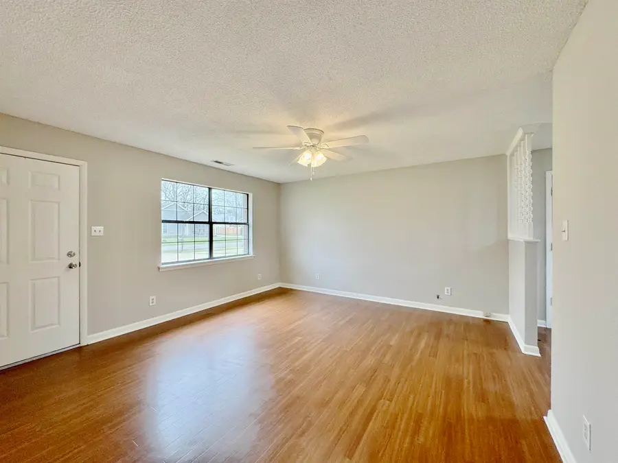 385 Greer Dr, Rogersville, AL 35652 - #2