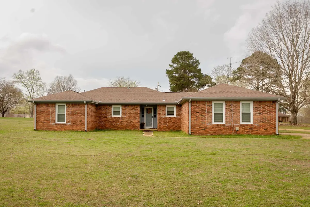 672 Acton Dr, Florence, AL 35634 - #1
