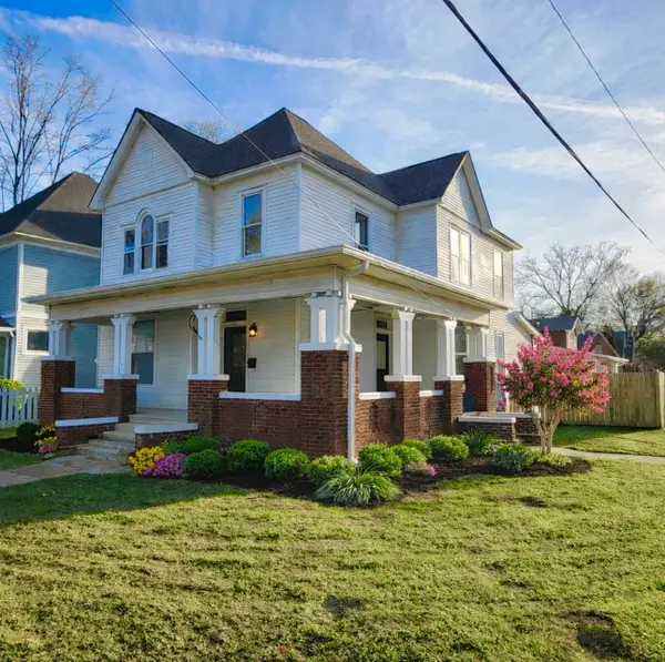 517 Wood Ave, Florence, AL 35630