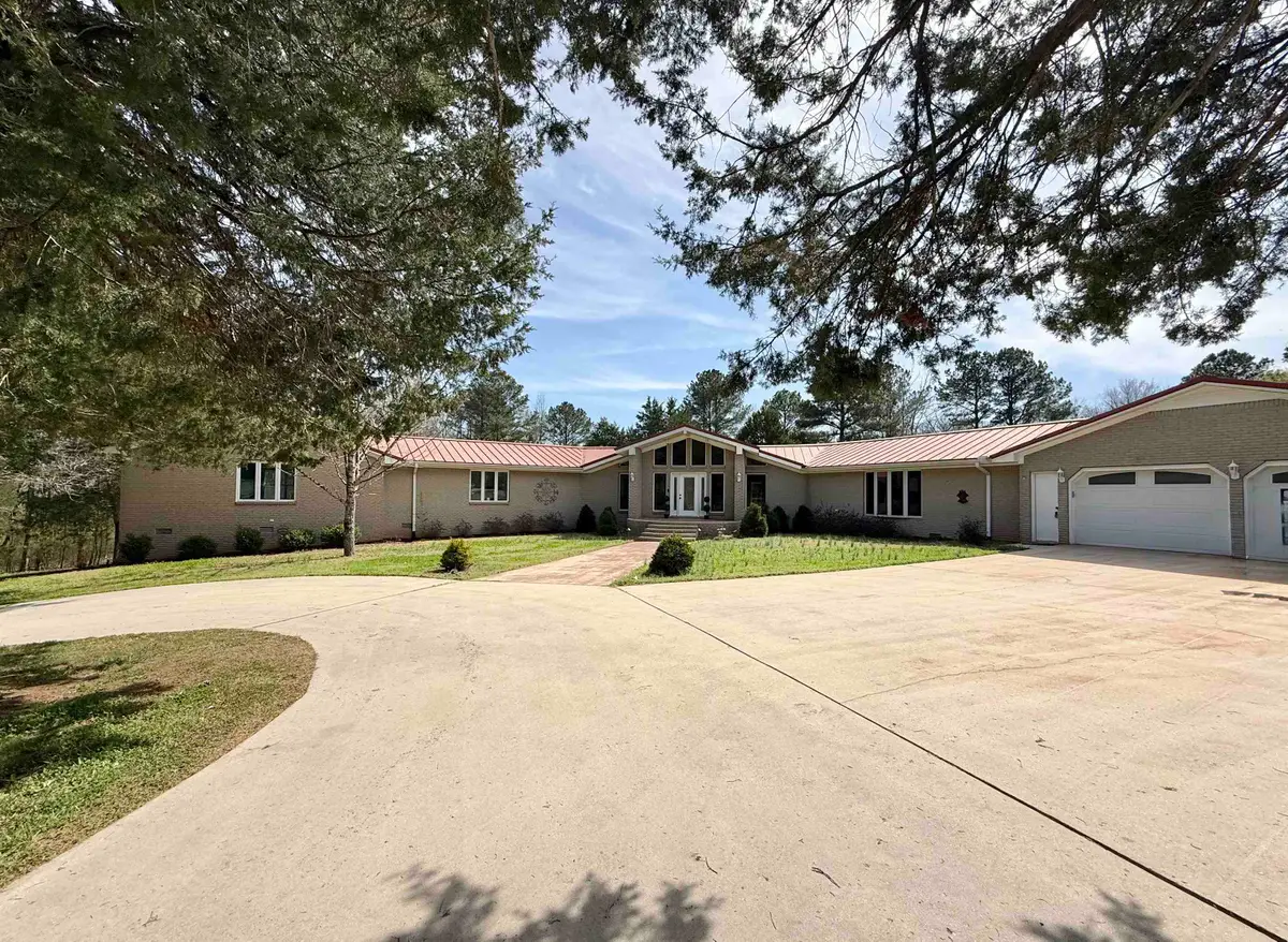 460 Co Rd 122, Florence, AL 35634 - #1