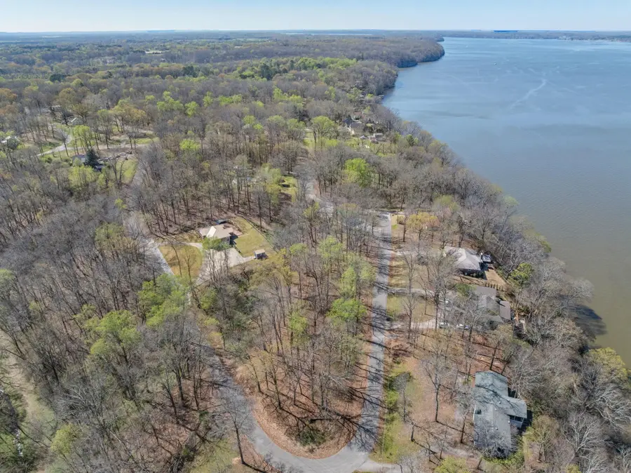 000 Ashmore Cir, Muscle Shoals, AL 35661 - #2