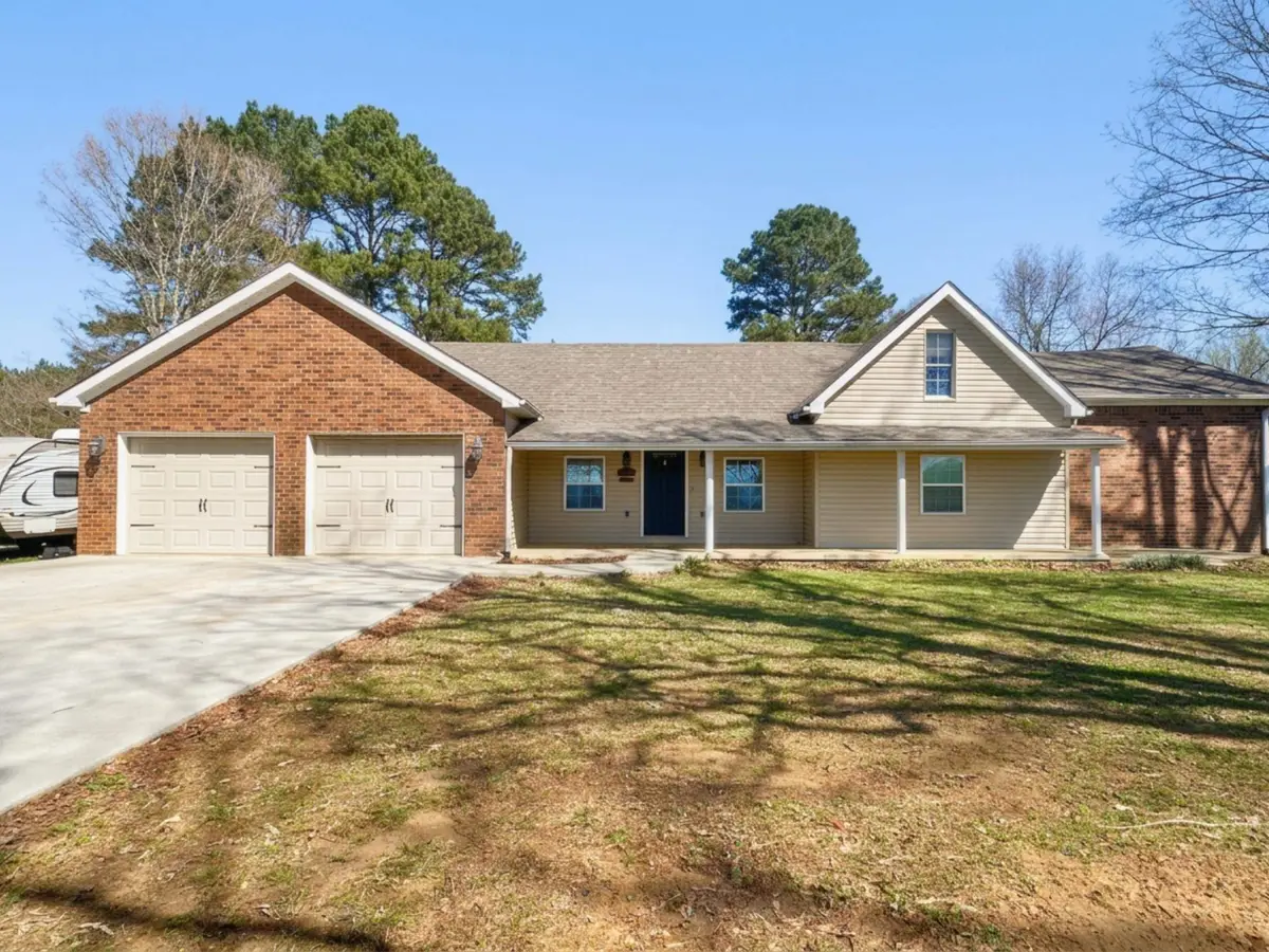 240 Co Rd 335, Florence, AL 35634 - #1