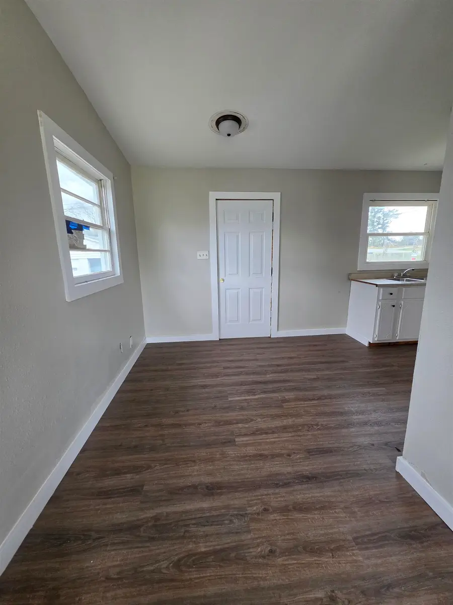 1100 Shirley Dr, Tuscumbia, AL 35674 - #3