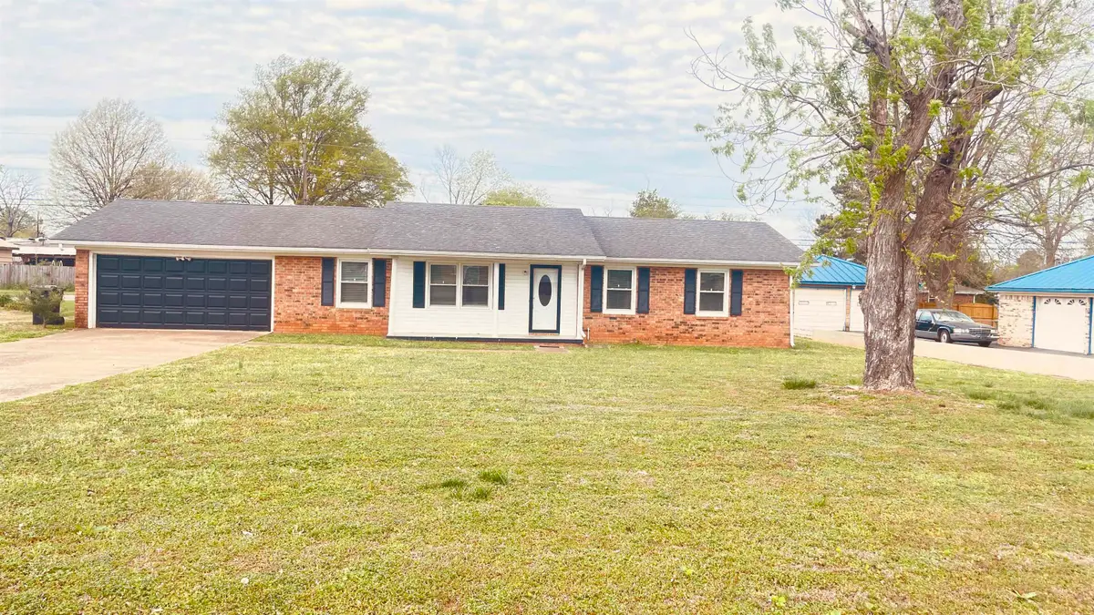 1504 Fords Way, Muscle Shoals, AL 35661 - #1