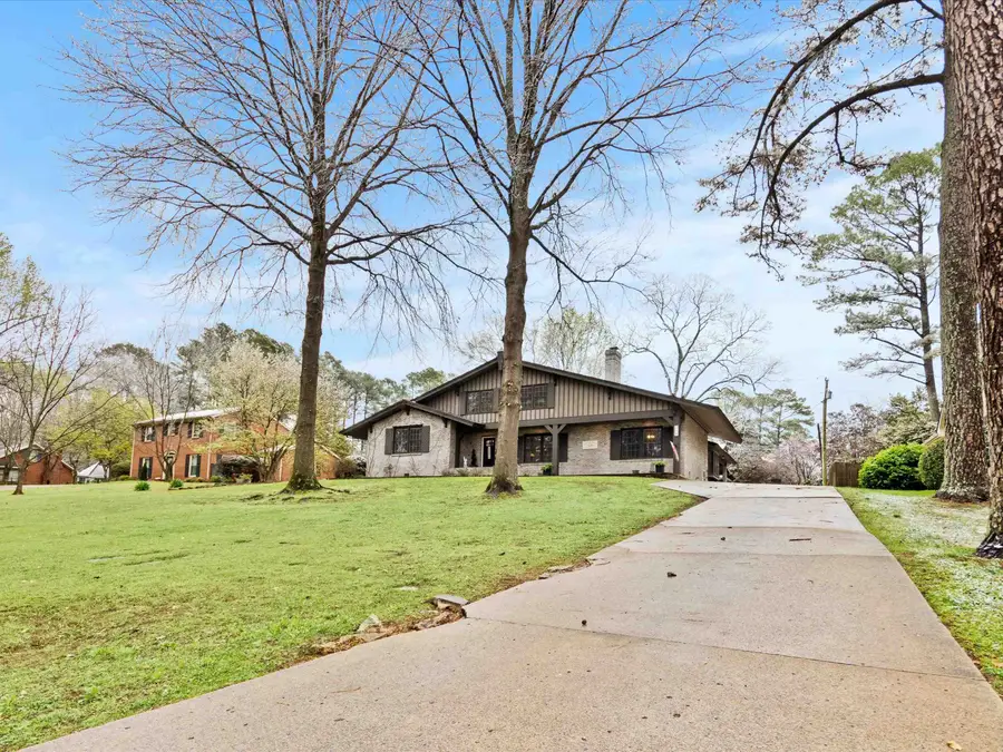 108 Shady Ln, Athens, AL 35613 - #3