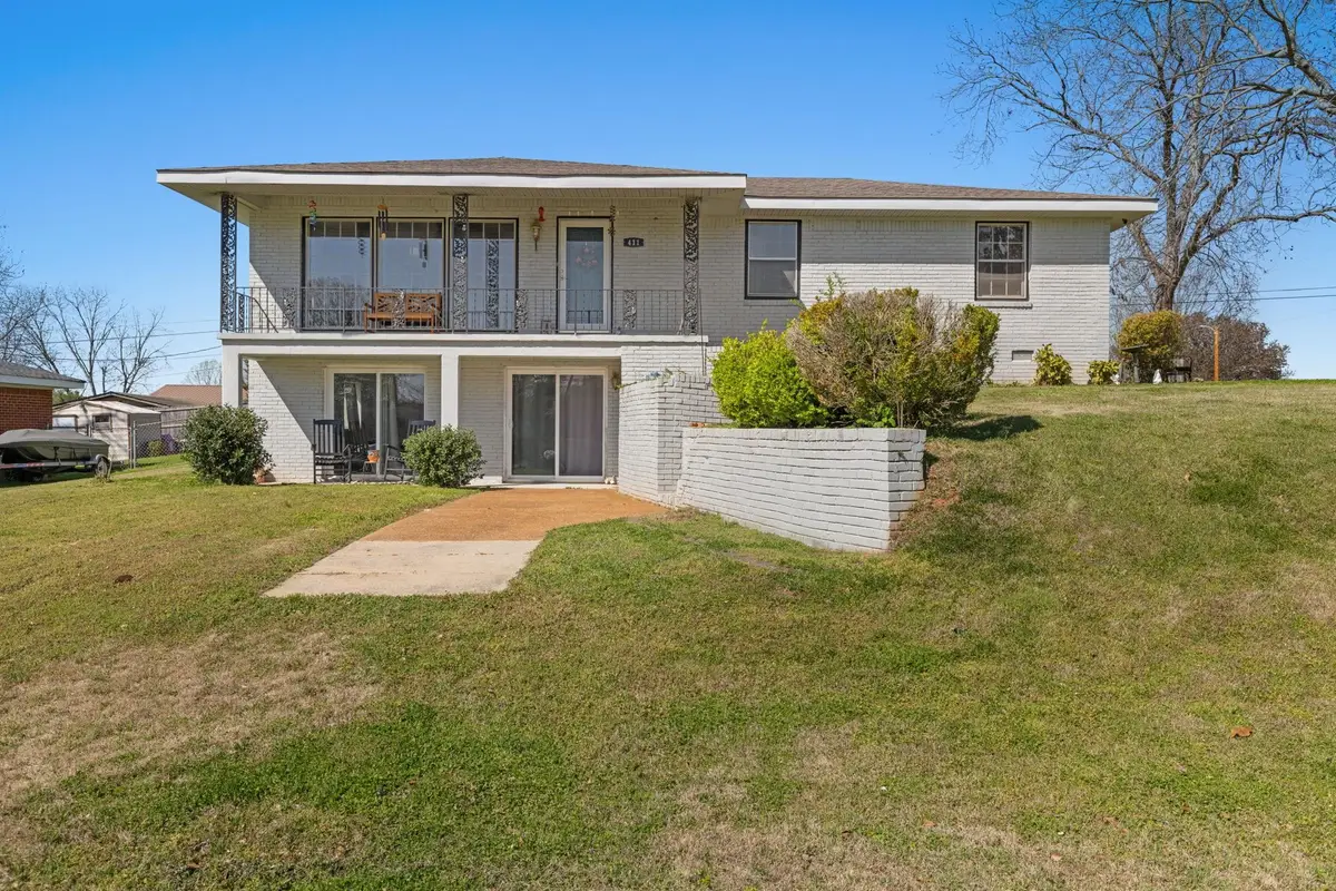 411 W Richton Ave, Muscle Shoals, AL 35661 - #1