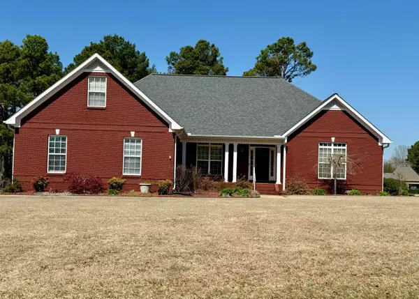 175 Ponderosa Way, Muscle Shoals, AL 35661