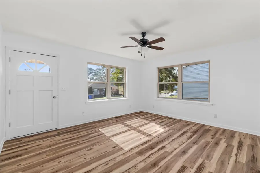 1702 Marlborough Blvd, Florence, AL 35630 - #3