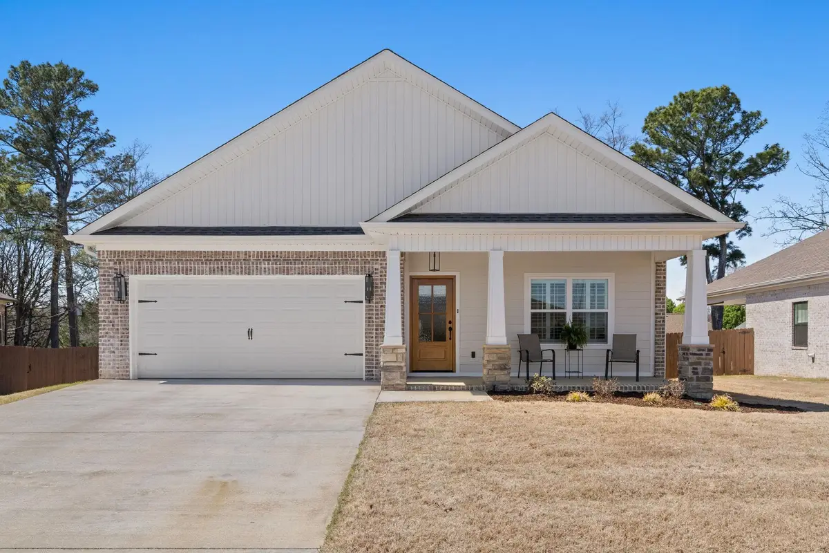 153 Silver Leaf Ln, Florence, AL 35633 - #1