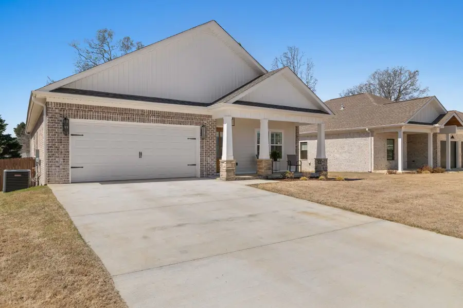 153 Silver Leaf Ln, Florence, AL 35633 - #3