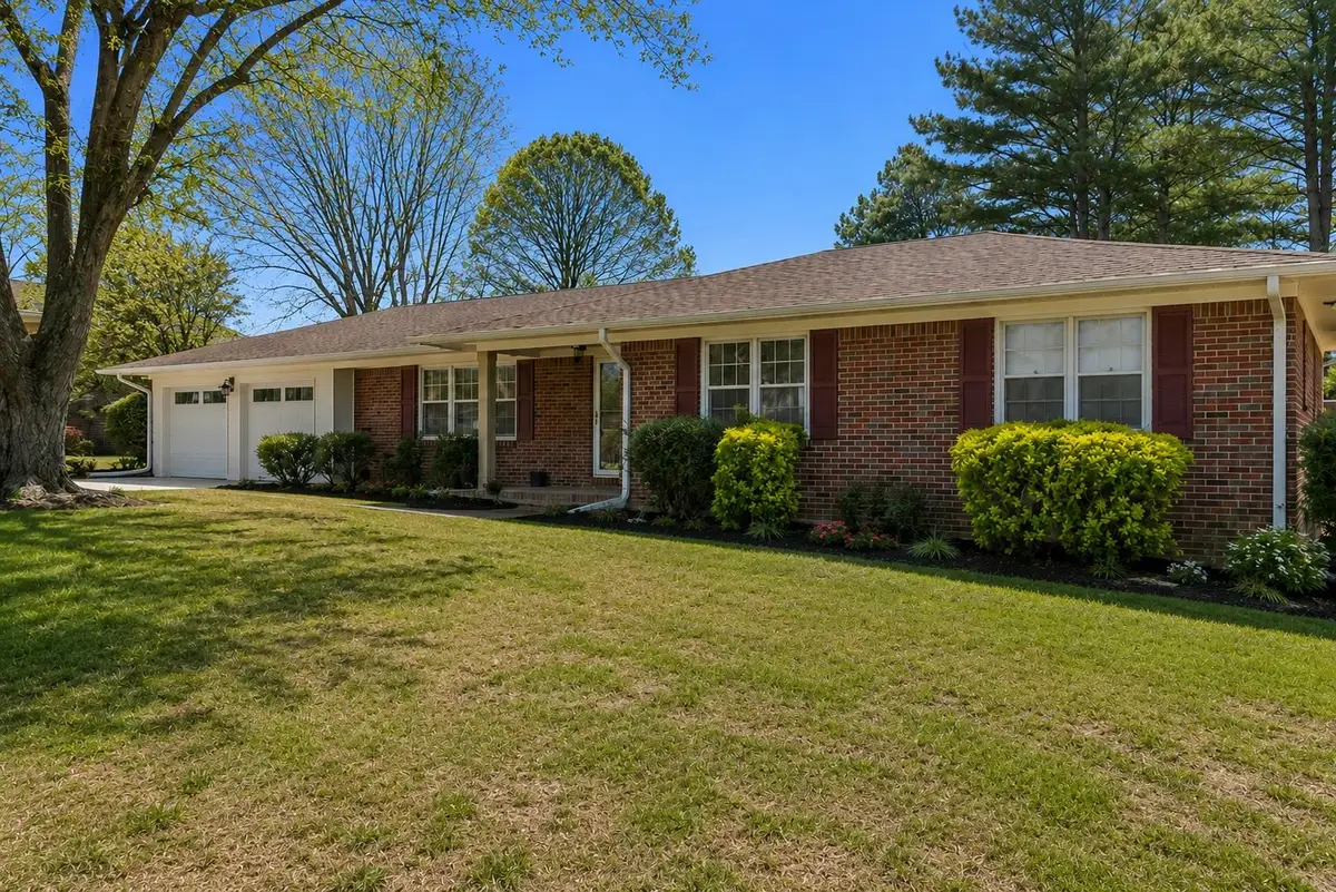 1804 Woodland St, Cullman, AL 35055 - #1