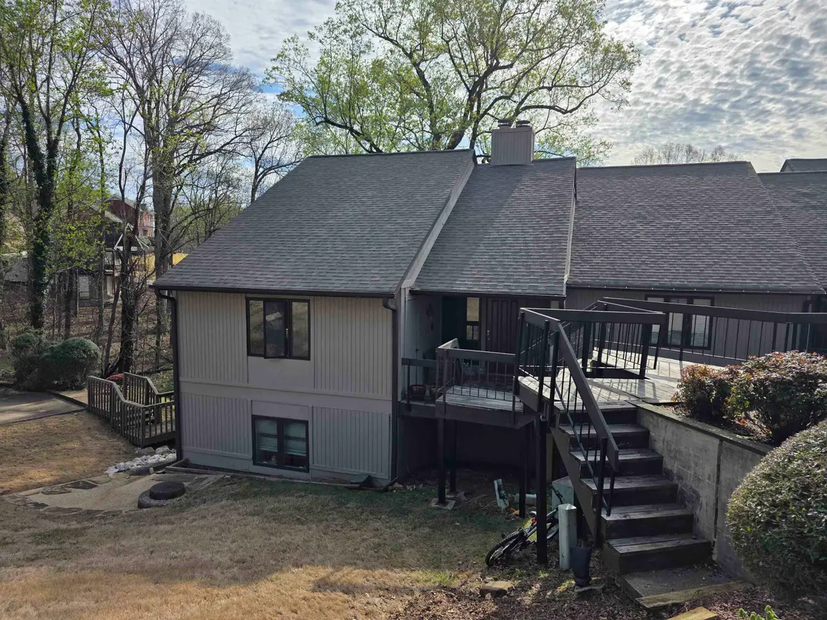 209 River Point Rd, Florence, AL 35634 - #1