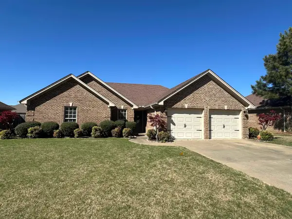 2013 Rosedale St, Muscle Shoals, AL 35661