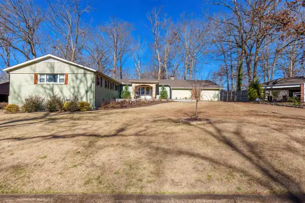 126 Patsy Dr, Florence, AL 35633