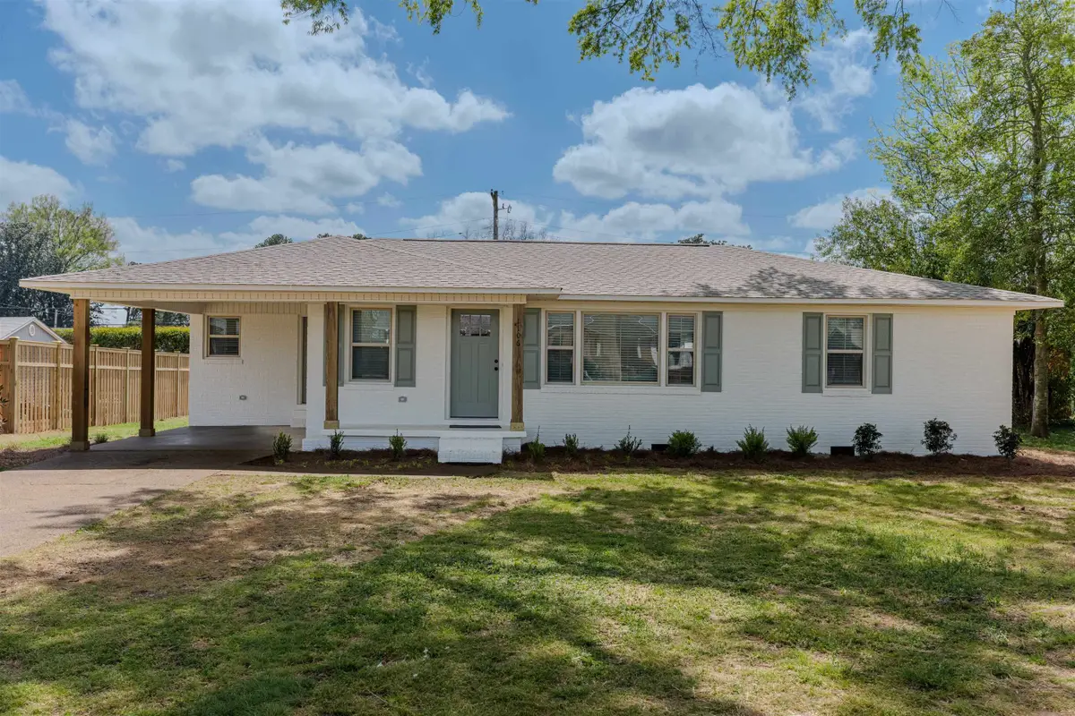 1106 Hillandale Dr, Tuscumbia, AL 35674 - #1