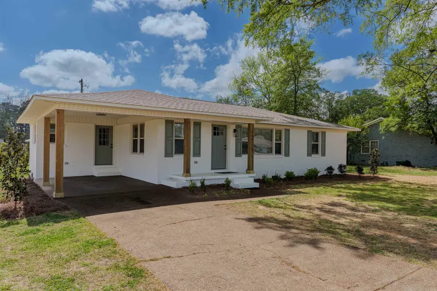 1106 Hillandale Dr, Tuscumbia, AL 35674 - #2