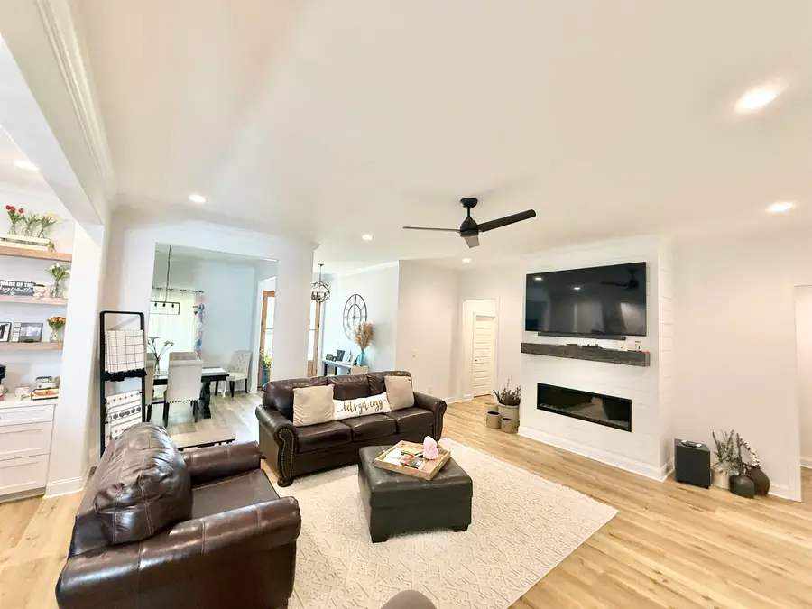 9045 Co Rd 15, Florence, AL 35633 - #3