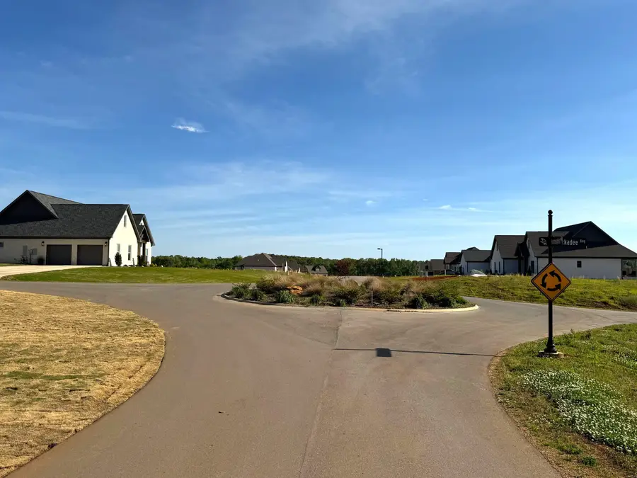 400 Cottontail Tr, Killen, AL 35645 - #3