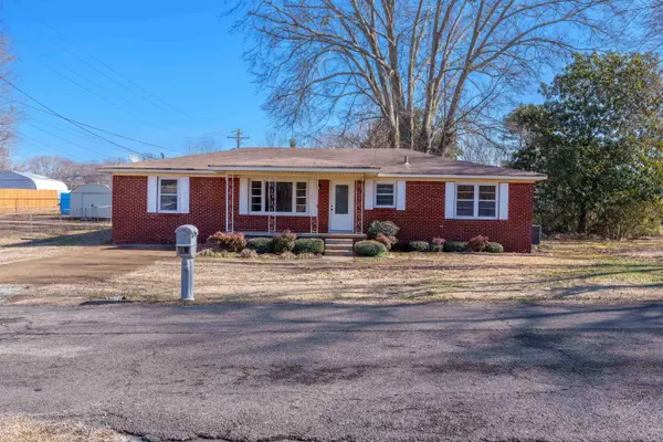 4110 Hayes St, Florence, AL 35633