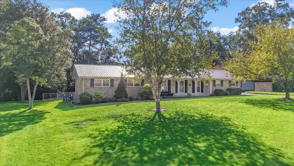 1014 Larkwood Dr, Cullman, AL 35055